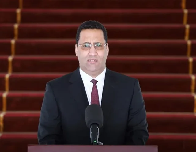 الوزير الأول المختار ولد اجاي يتحدث من منصة