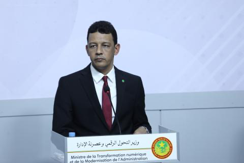 وزير التحول الرقمي :نعكف على ربط منصة "لعكود" بالنظام الأمني للمرور لحل إشكالات البطاقة الرمادية