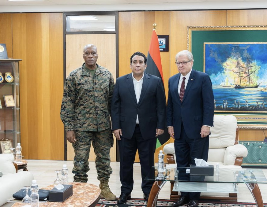 قائد الأفريكوم يطالب الساسة في ليبيا بالوحدة لمساعدة منكوبي الفيضانات