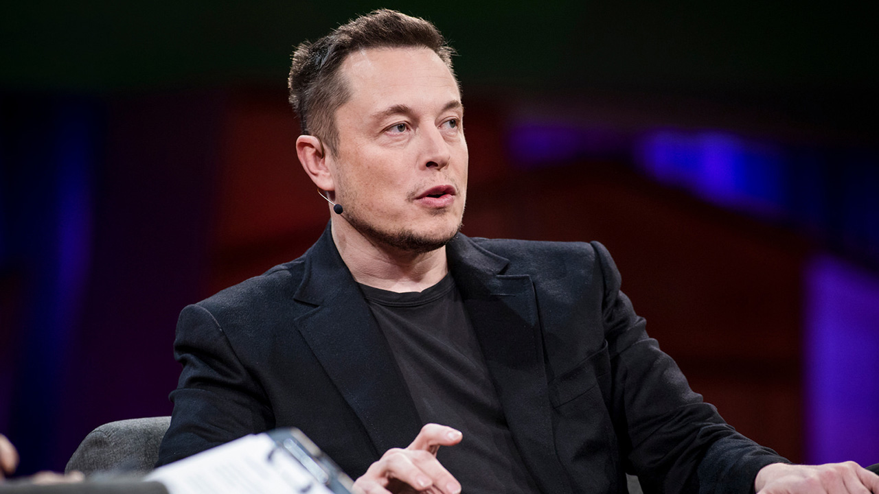 إيلون ماسك يزيد ثروته بقيمة 32 مليار دولار في يوم واحد