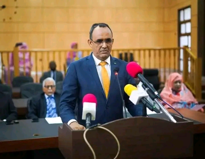 بعد تعيينه رئيسا للهابا.. ولد لحبيب يؤدي اليمين القانونية أمام رئيس المحكمة العليا