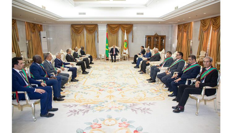 الرئيس الموريتاني يلتقي رؤساء المجالس الجهوية