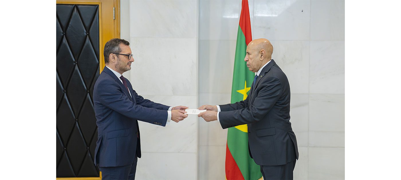 غزواني يتسلم أوراق اعتماد عدد من السفراء