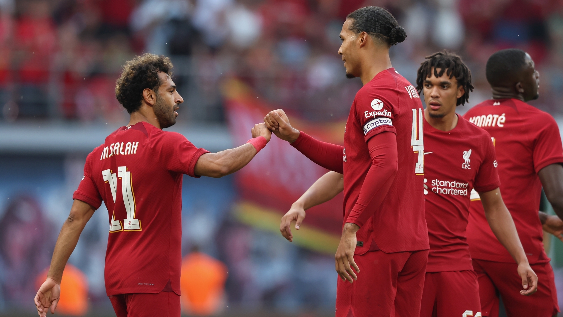 ليفربول يتوج بلقب درع الاتحاد الإنجليزي