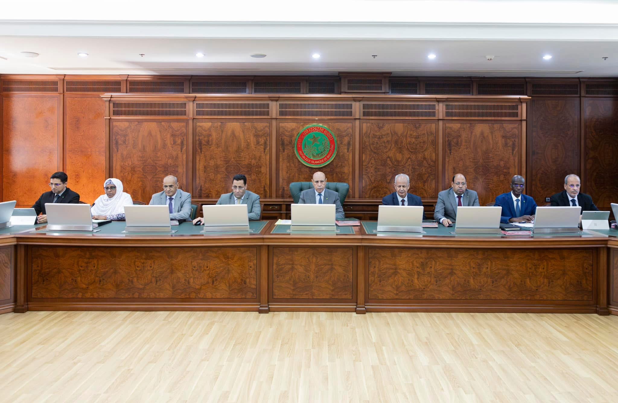 مجلس الوزراء يصادق على مشروع القانون المعدل للمشروع المتعلق بالأحزاب السياسية