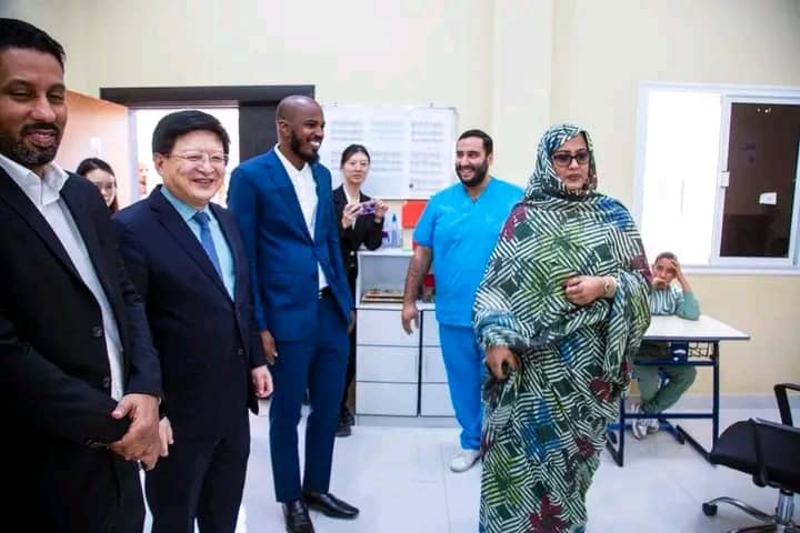 بنت الداه تتفقد مركز زايد لأطفال التوحد في نواكشوط