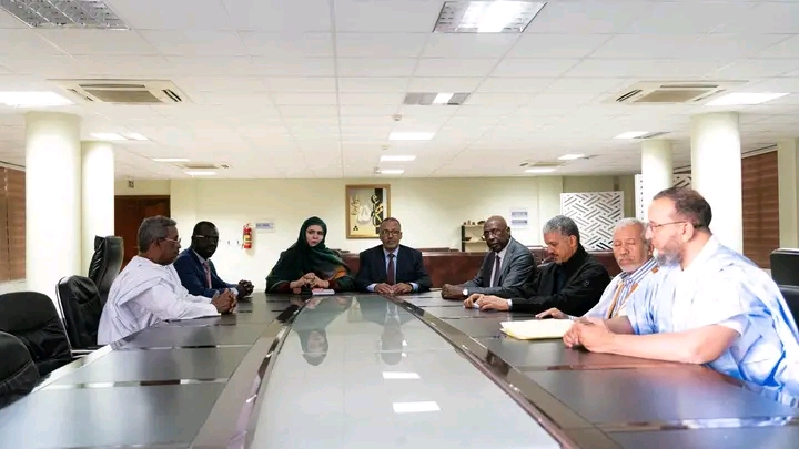 وزيرة التجارة تبحث مع اتحاديات التجارة ضبط الأسعار والتحضير لمعارض رمضان
