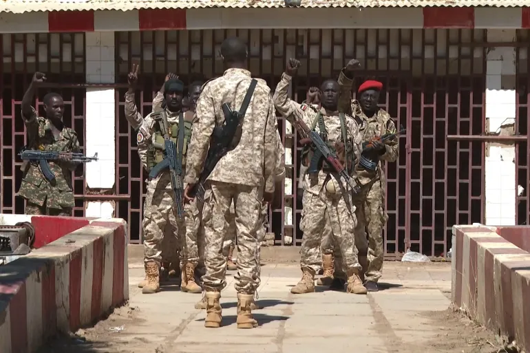 السودان: قوات الدعم السريع تقصف بالمُسيرات مدينة تندلتي غربي ولاية النيل وتستهدف سوقا بضواحي العاصمة