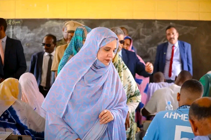 وزيرة التربية تدعو أولياء الأمور إلى غرس قيم الاجتهاد والاعتماد على الذات في أبنائهم