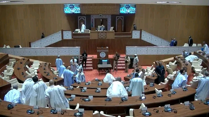 البرلمان يصادق على قانون المالية الأصلي لسنة 2026