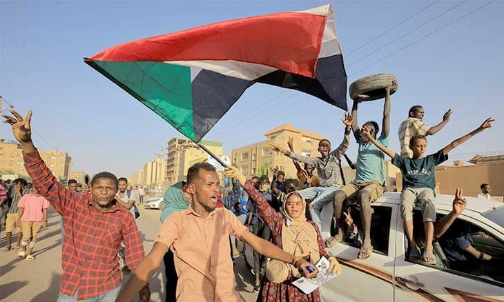 السودان : مظاهرات بسبب تأجيل توقيع الاتفاق السياسي