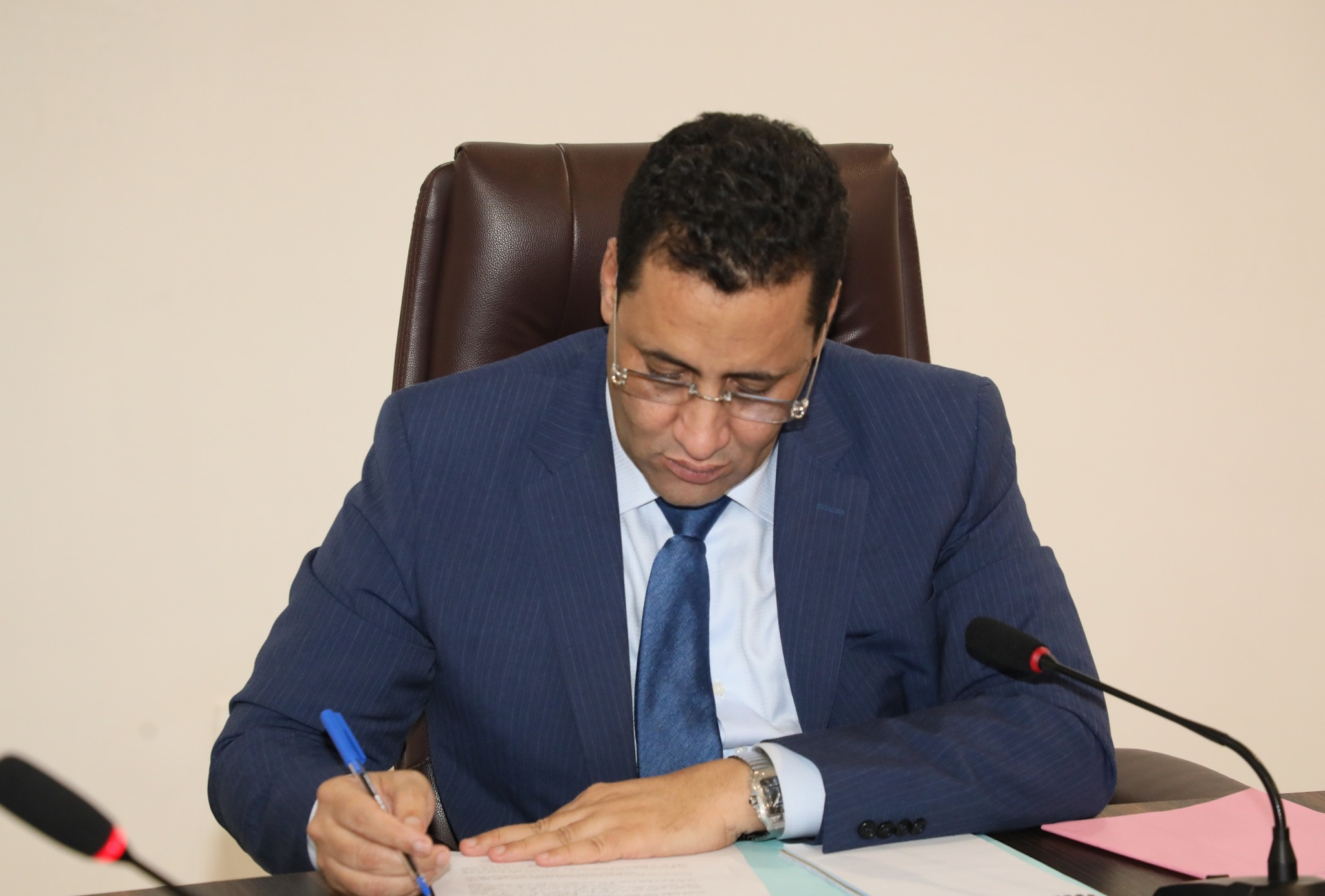 الحكومة: تقرر توحيد سعر الأدوية في مختلف أرجاء موريتانيا