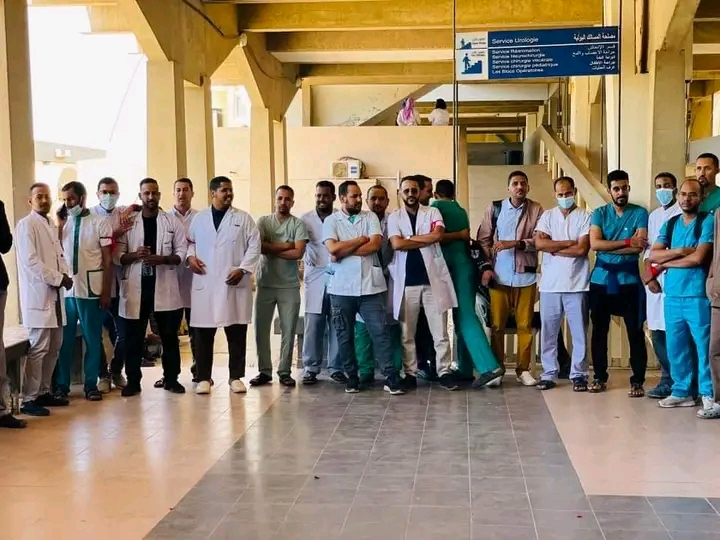 بعد شهر من الإضراب.. الأطباء المقيمون يدخلون في إضراب مفتوح عن الطعام