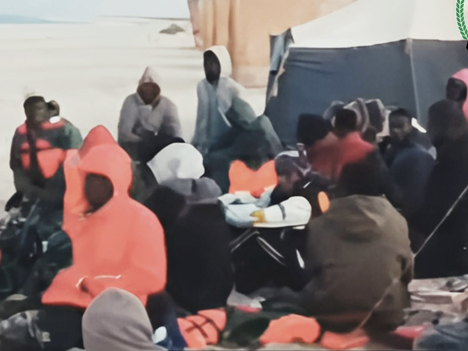 الشرطة تفكك شبكة لتهريب المهاجرين إلى أوروبا وتوقف أربعة أشخاص