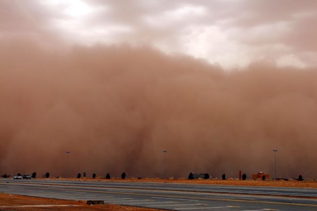 عين فربه: إصابة 20 شخصا بسبب العواصف