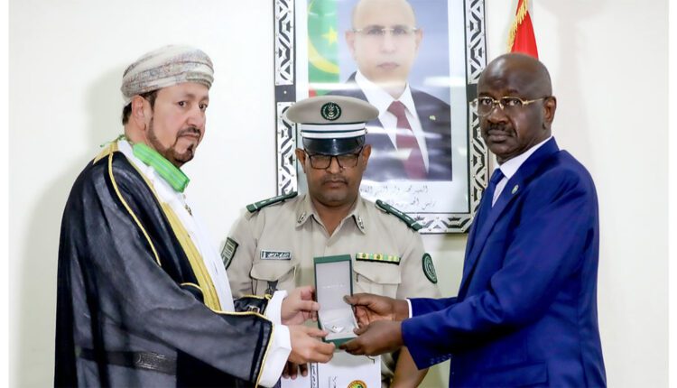 وزير الخارجية الموريتاني يوشح 5 من الدبلوماسيين المعتمدين لدى موريتانيا