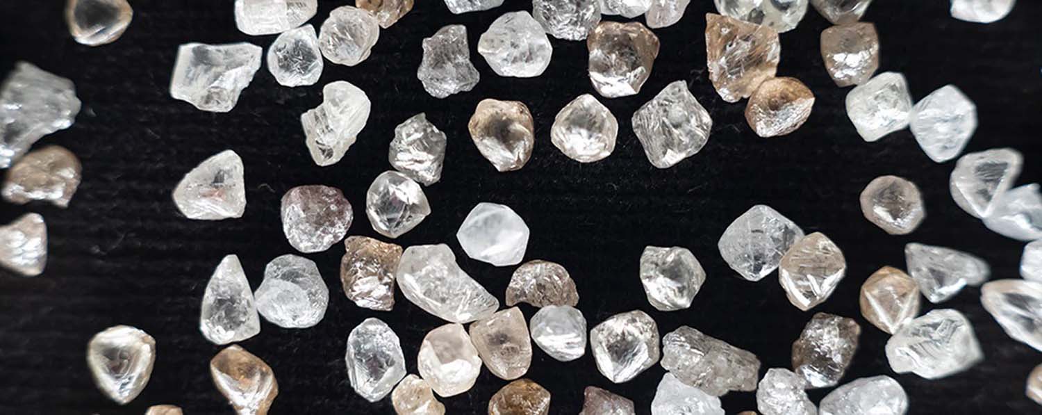 بوتسوانا: موكجويتسي ماسيسي يهدد بقطع العلاقات مع De Beers
