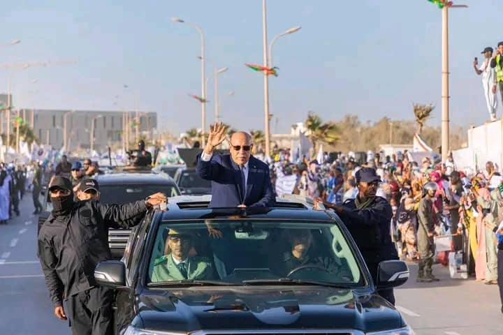 نواذيبو: احتجاجات مطالبة بتوفير الماء والكهرباء بالتزامن مع زيارة ولد الغزواني