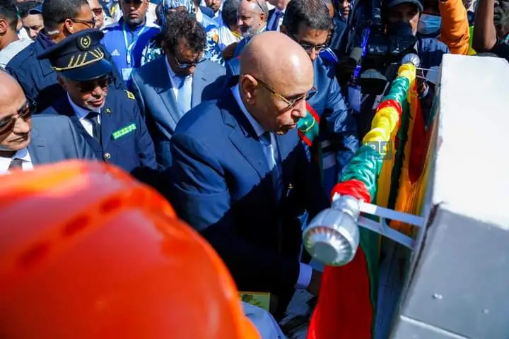 غزواني يطلق مشروعا لتزويد نواذيبو بالمياه