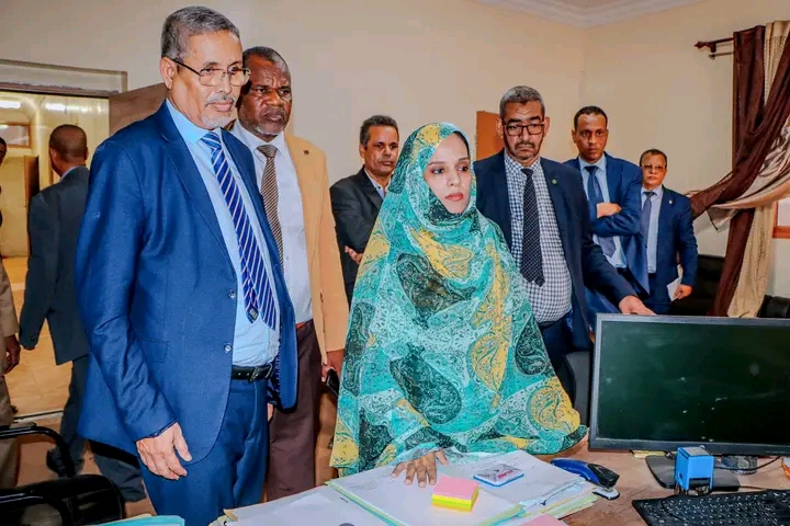 وزيرة التربية تدعو إلى تسهيل نفاذ المراجعين لخدمات قطاعها