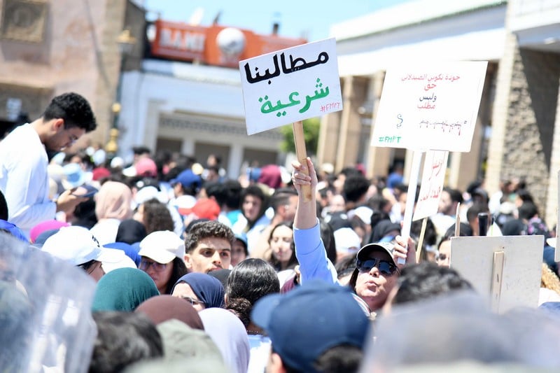 بعد11 شهرا من المناوشات.. عرض حكومي ينهي أزمة طلبة الطب بالمغرب