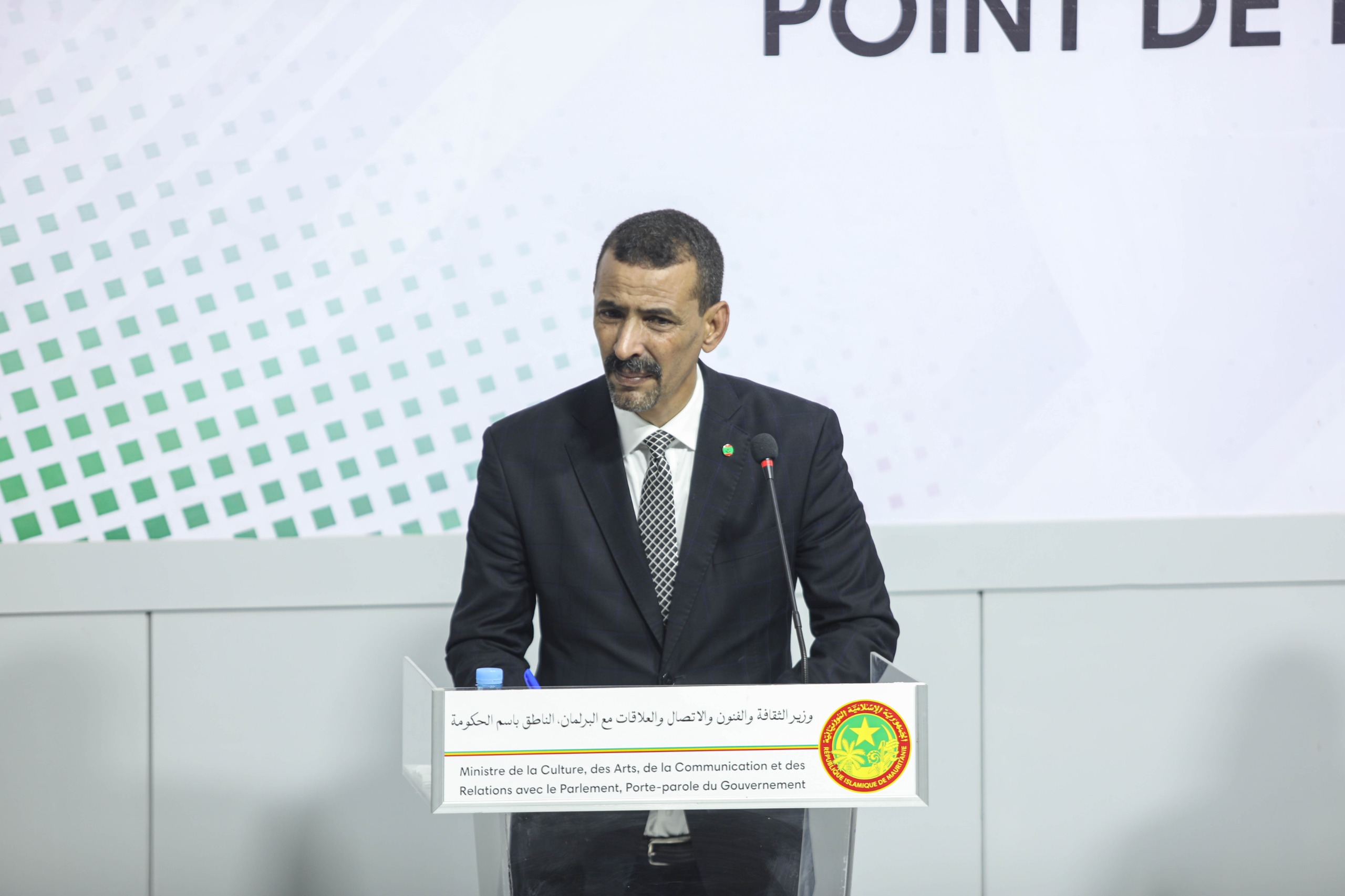  الناطق الرسمي باسم الحكومة الموريتانية : مستعدون للوساطة بين مالي والجزائر