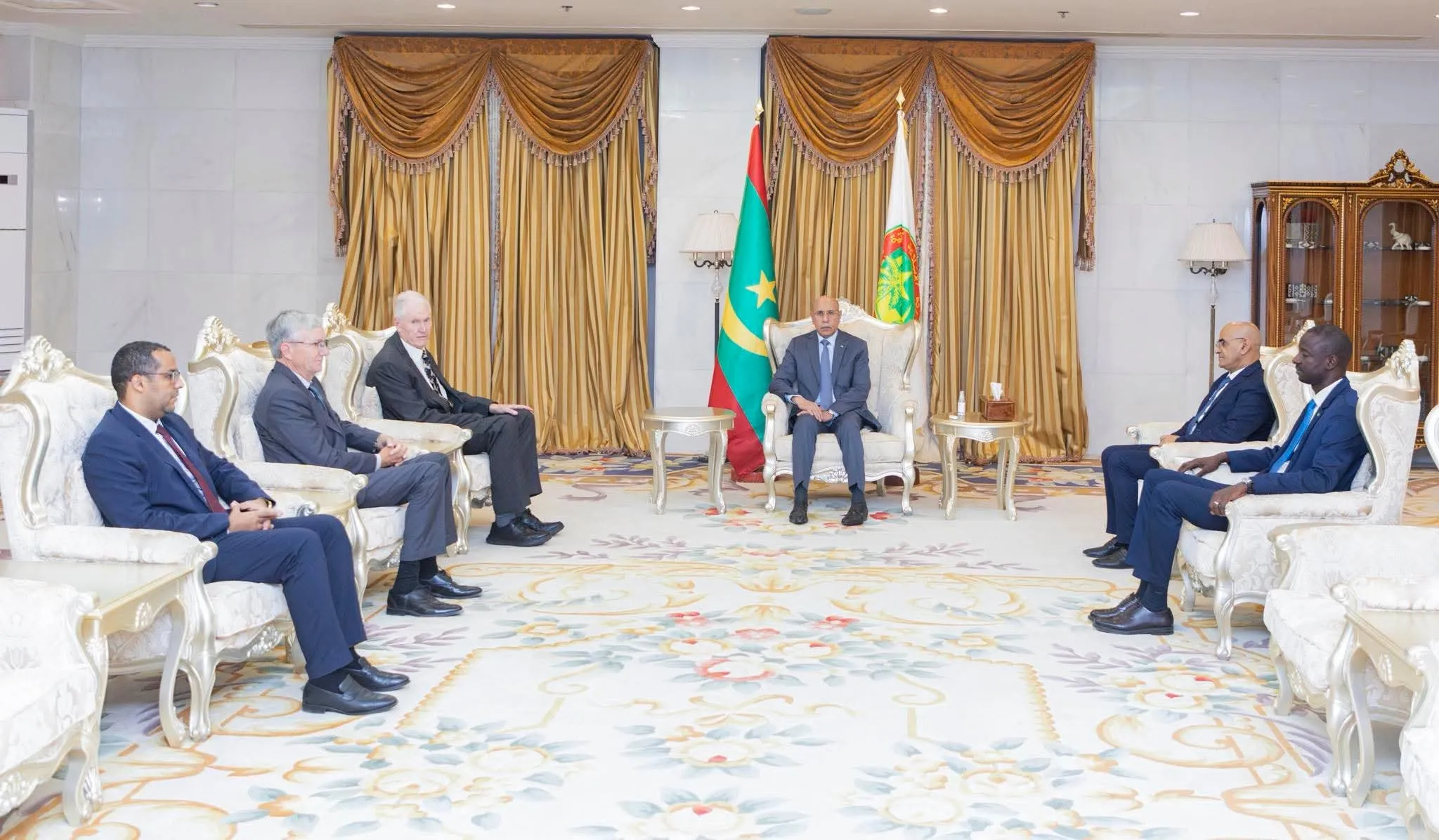 غزواني يدعو شركة MCM للالتزام بالمعايير البيئية والاجتماعية