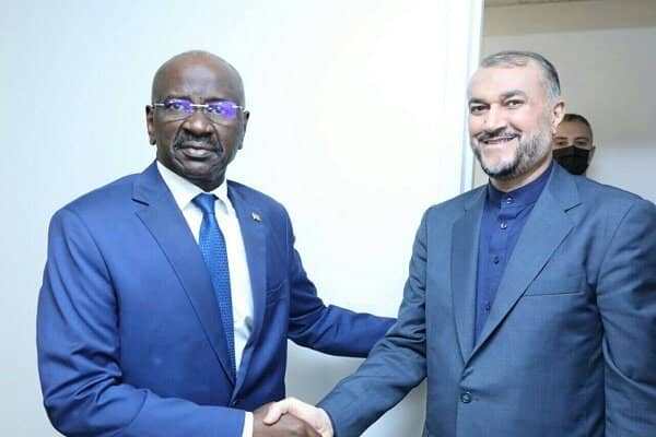 وزير الخارجية يناقش مع نظيره الإيراني الاعتداءات الإسرائيلية بالقدس