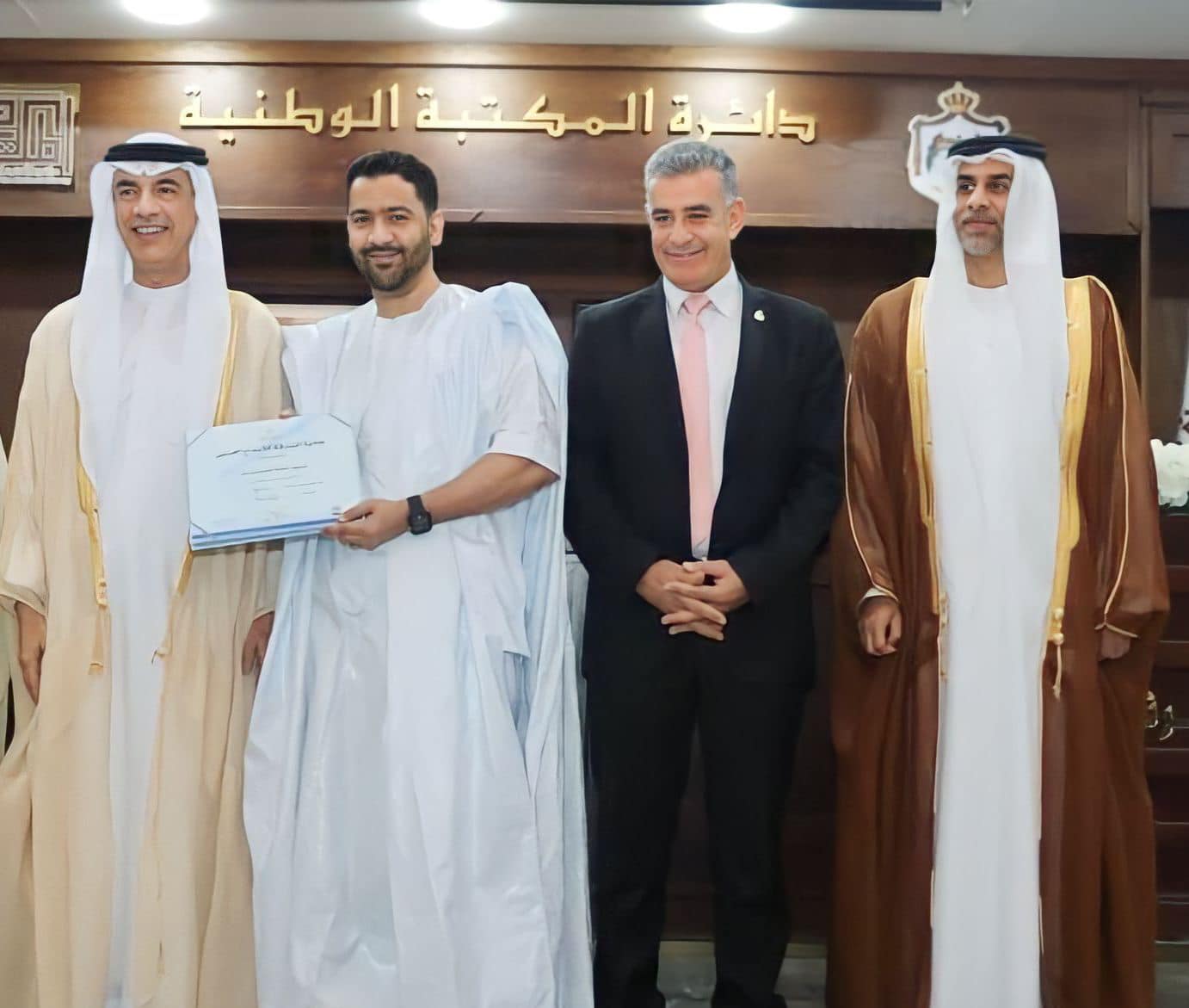 عمان: الروائي أحمد سيدي يتسلم جائزة الشارقة للإبداع العربي عن روايته "الذيب"