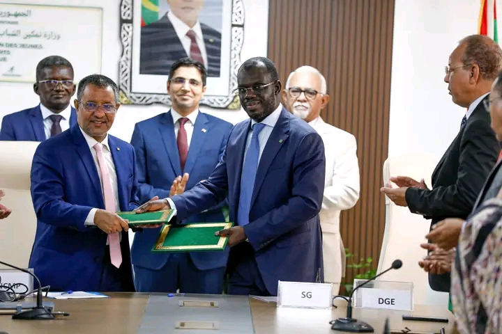 وزارة تمكين الشباب ولجنة الصفقات العمومية توقعان اتفاقية لتعزيز التشغيل وتتبع فرص العمل