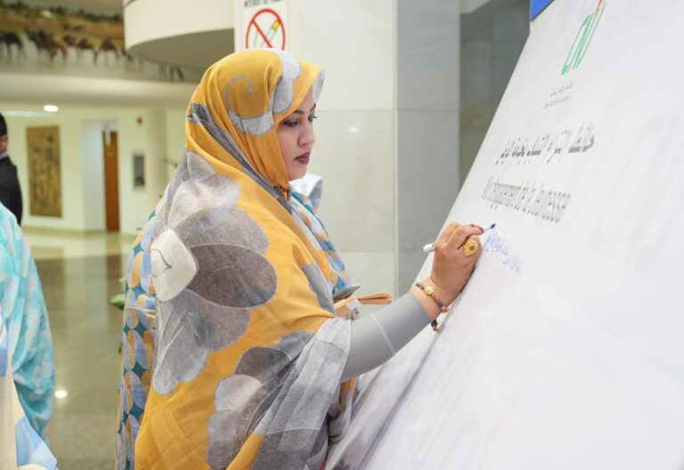السيدة الأولى: فخورة بمساهمة كل شاب وشابة في بناء موريتانيا