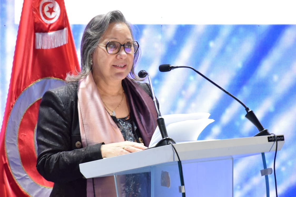 تونس: قيس سعيد ينهي مهام وزيرة الصناعة والطاقة