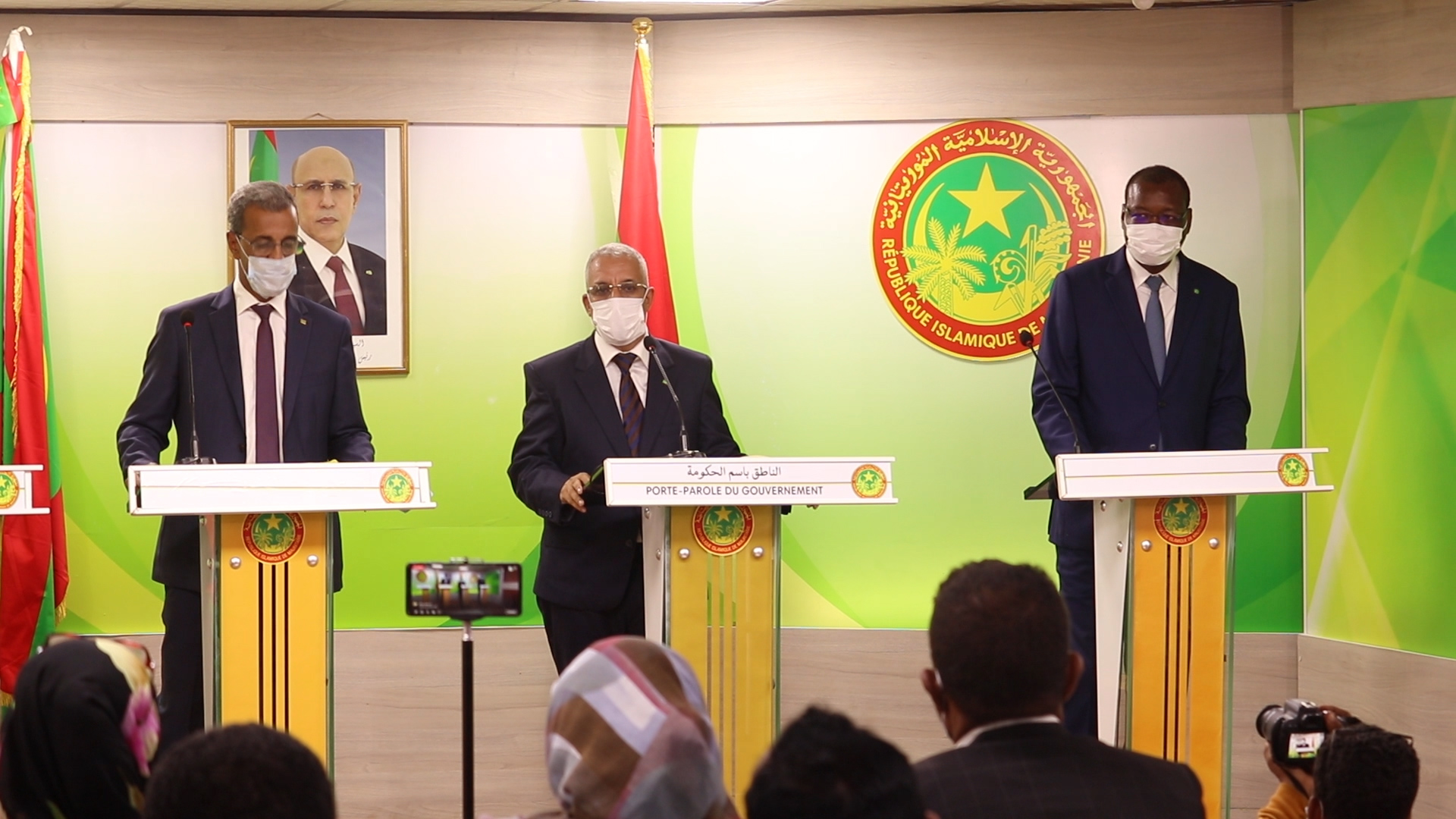 الناطق باسم الحكومة ينفي وجود اتصالات مع إسرائيل (فيديو)