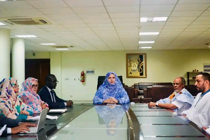 وزارة التجارة تعلن التوصل لاتفاق جديد لأسعار الدجاج المستورد
