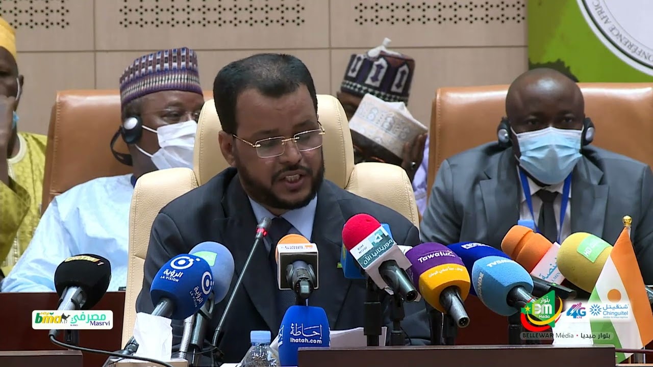وزير الشؤون الإسلامية: الرئيس أعطى تعليمات صارمة بعدم تمرير أي قانون يخالف الشريعة الإسلامية