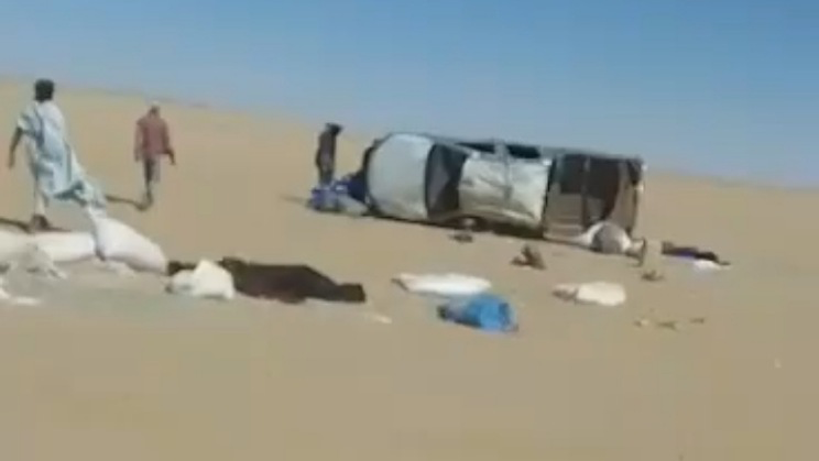 حادث سير يودي بحياة 3 منقبين عن الذهب شمالي البلاد