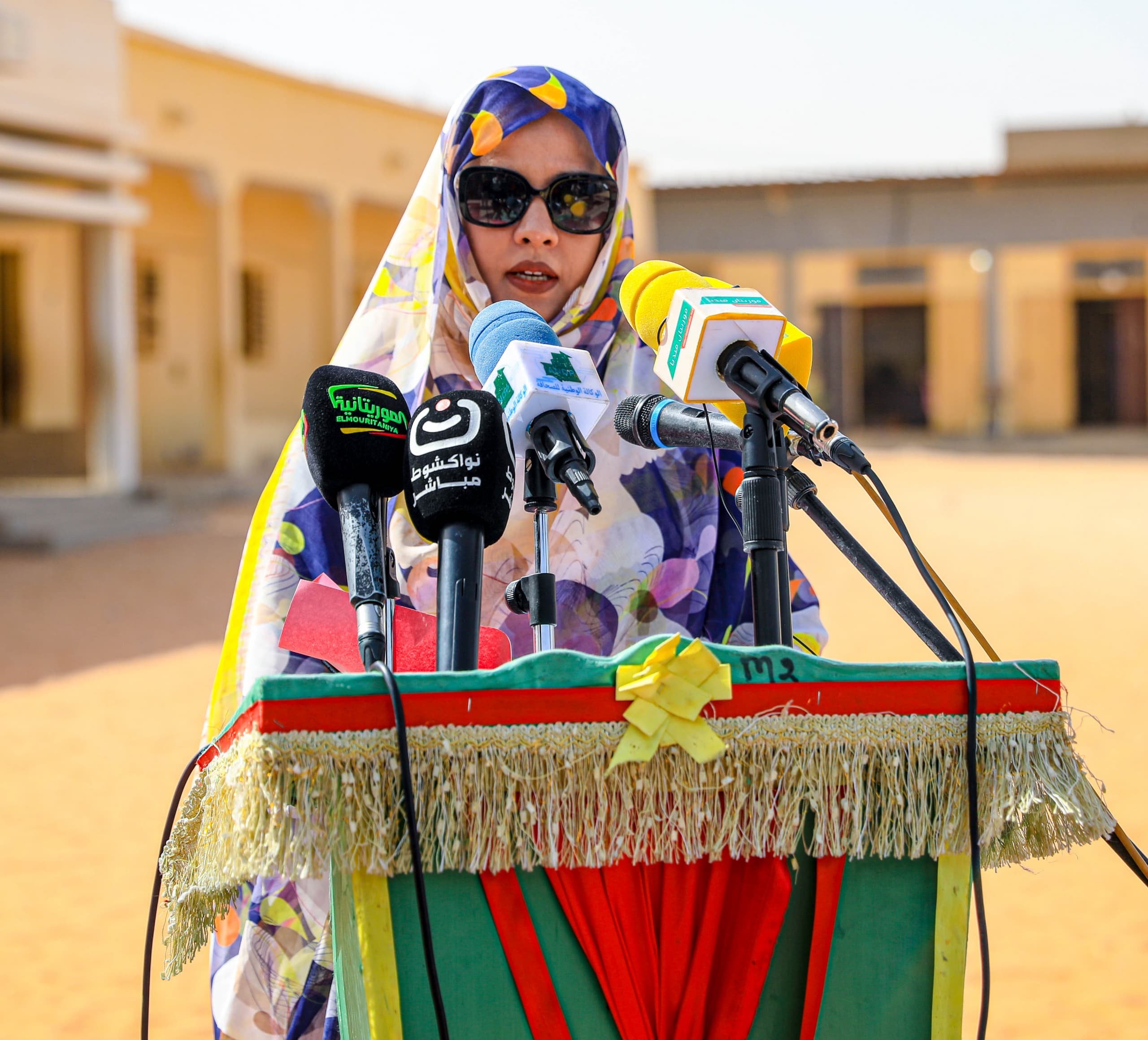 وزارة التربية تطلق قافلة لتوزيع 46 ألف كتاب مدرسي بسبع ولايات
