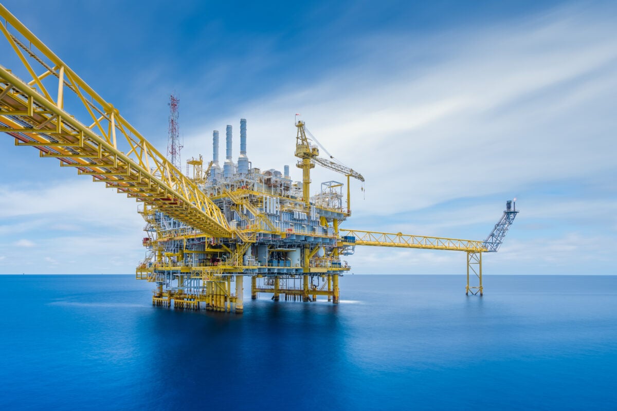 السنغال ترفع توقعاتها لإنتاج النفط من حقل سانغومار في 2025