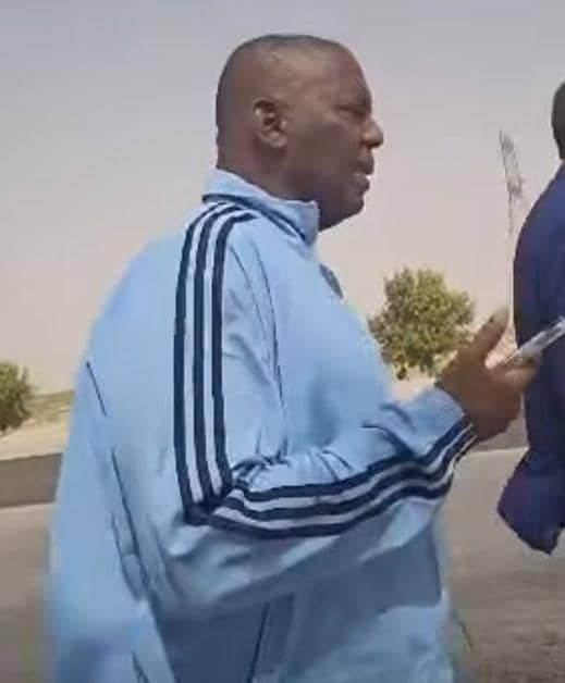 ولد اعبيد يقرر السير راجلا إلى منزله احتجاجا على منع أنصاره من استقباله
