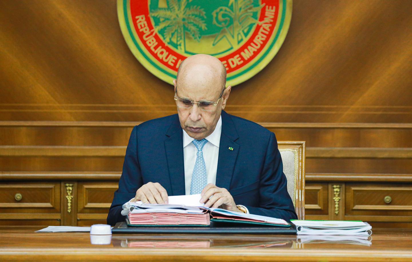 الرئيس الموريتاني يجتمع بقادة أحزاب الأغلبية
