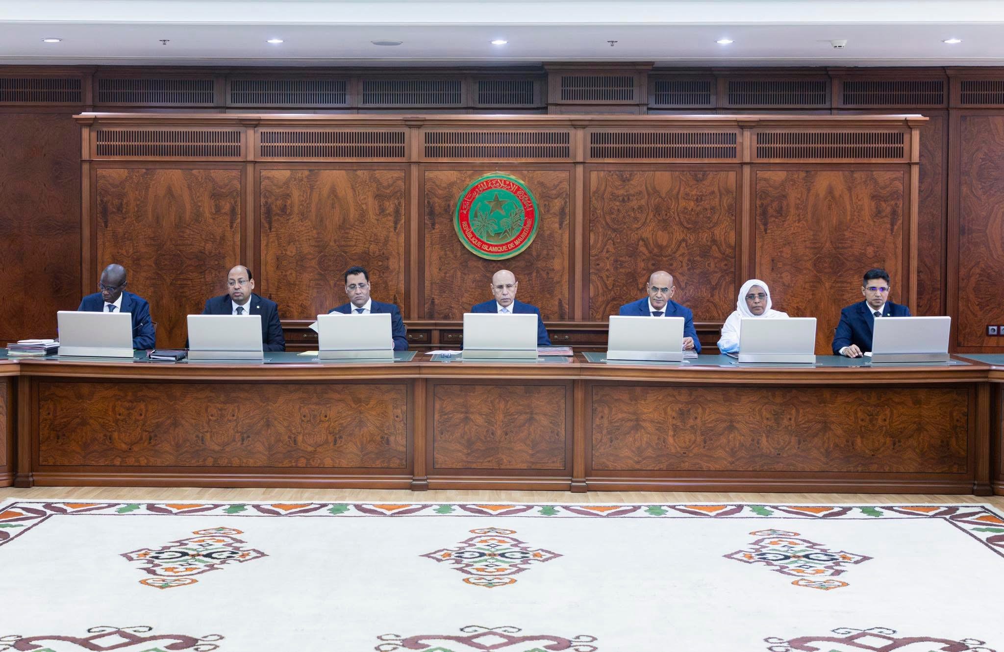 الحكومة تصادق على مشروع مرسوم يقضي بإنشاء جامعة نواذيبو