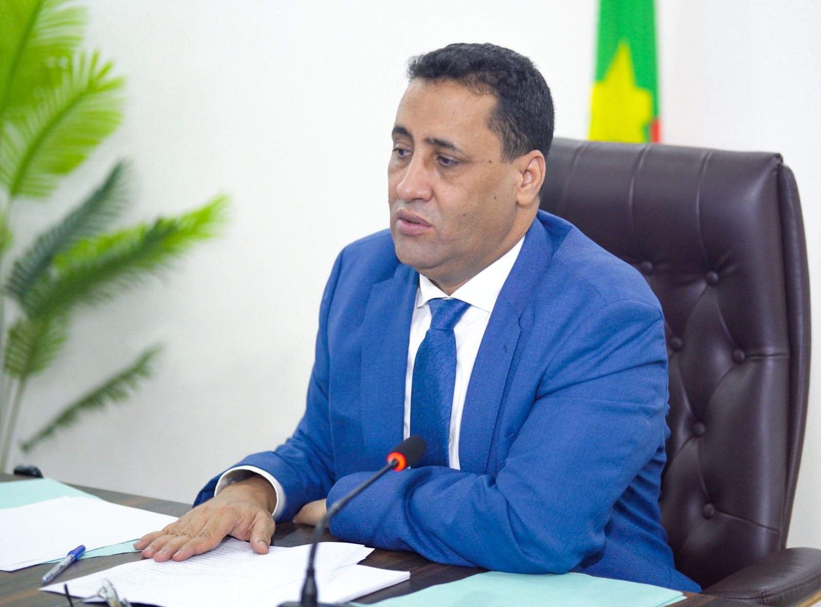 الوزير الأول يبدي ارتياحه للتقدم المحرز بشأن عمل اللجنة الوزارية المكلفة بالأدوية