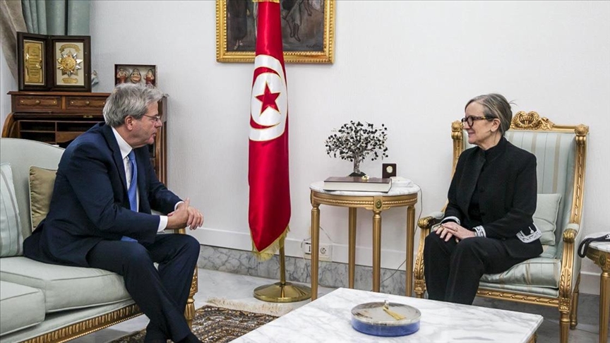 مفوض الاتحاد الأوروبي : المفوضية ملتزمة بدعم الشعب التونسي