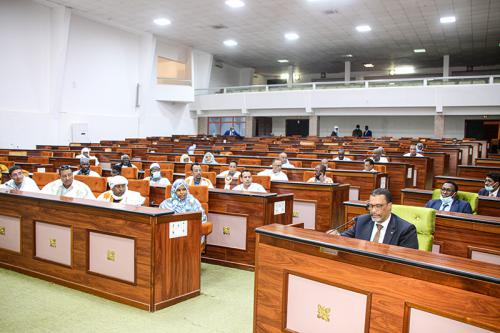 الجمعية الوطنية: نقاش برنامجي تعاقد مع مؤسسة الأشغال وصيانة الطرق