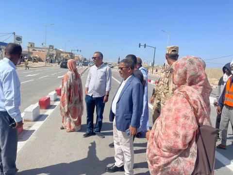 وزير التجهيز والنقل يقف على تقدم الأشغال في جسر الصداقة ومشروع حركية نواكشوط
