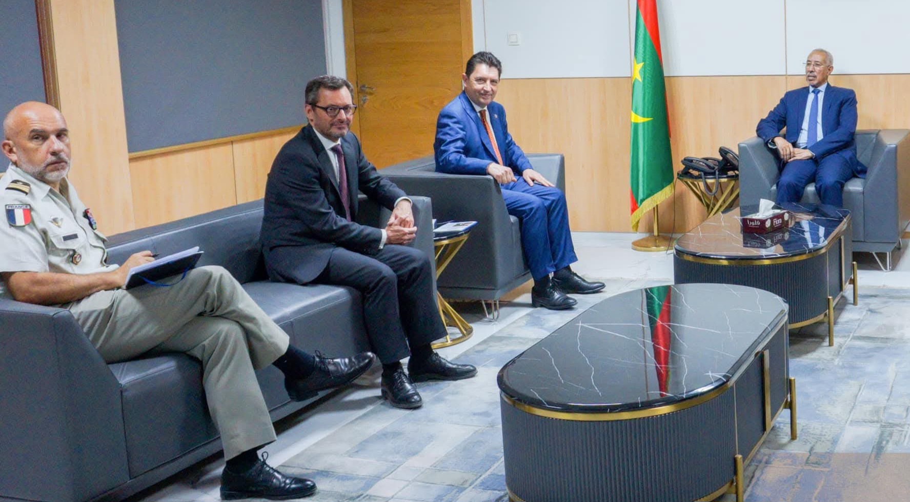 نواكشوط: مباحثات موريتانية فرنسية حول تعزيز علاقات التعاون في مجال الدفاع