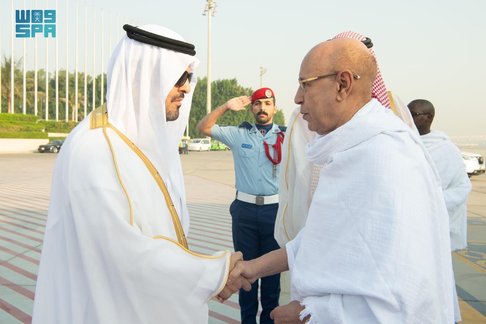 الرئيس الغزواني يؤدي مناسك العمرة بعد وصوله إلى السعودية