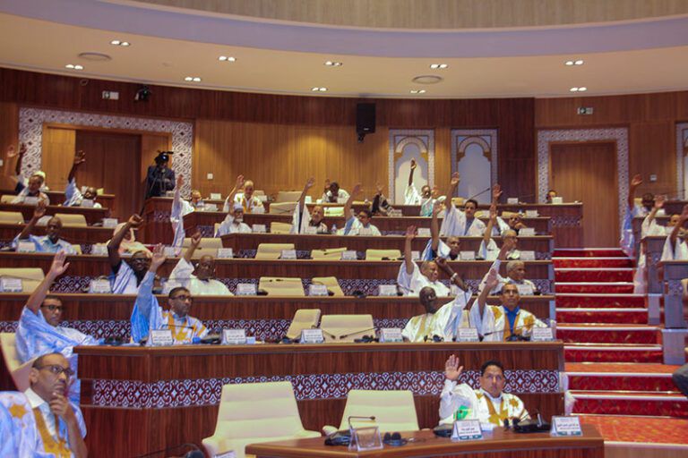البرلمان الموريتاني يصادق على مشروع قانون المالية المعدل لسنة 2024