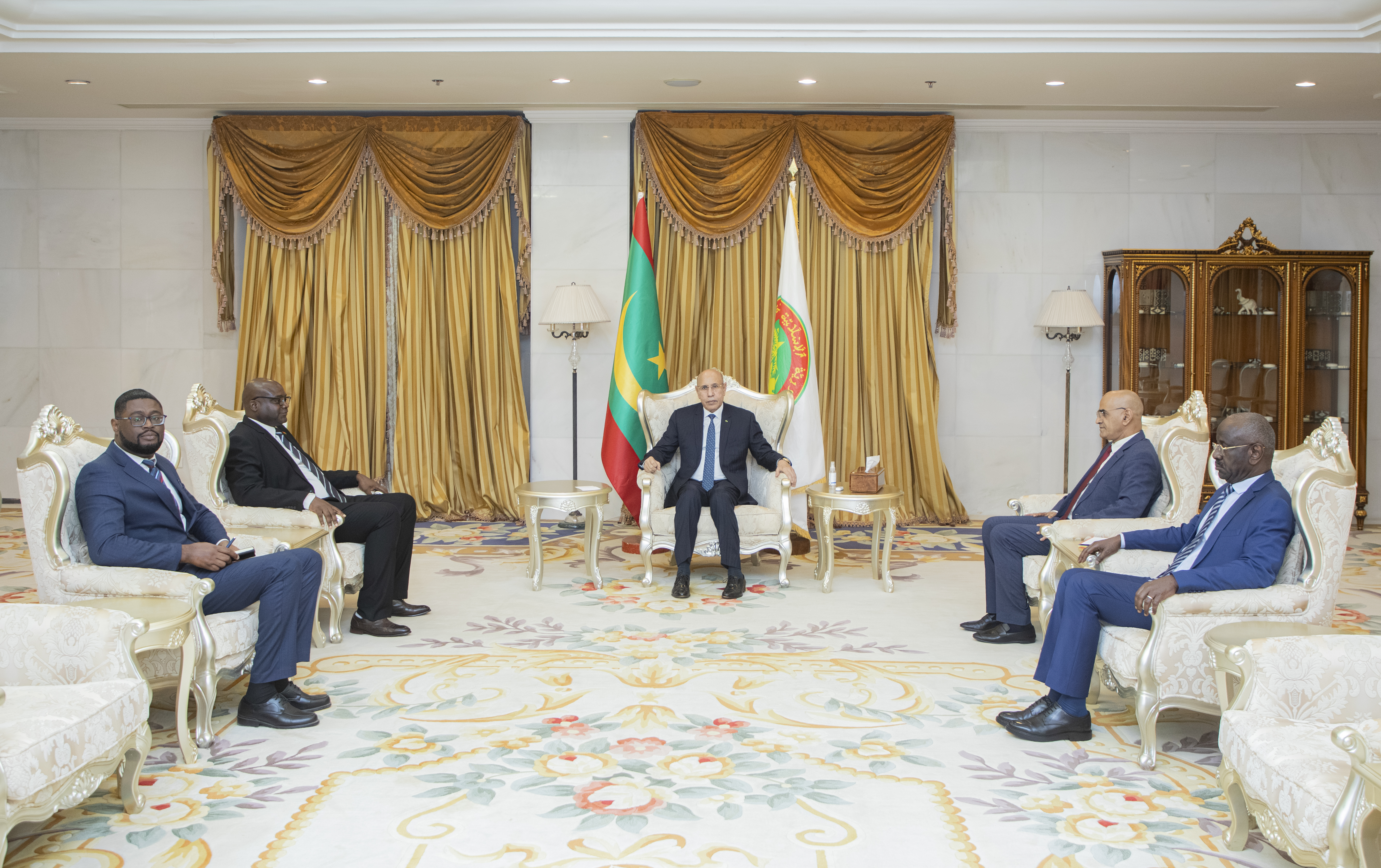 بعد عمليات ترحيل المهاجرين.. غزواني يستقبل كاتب الدولة للجاليات في غينيا بيساو
