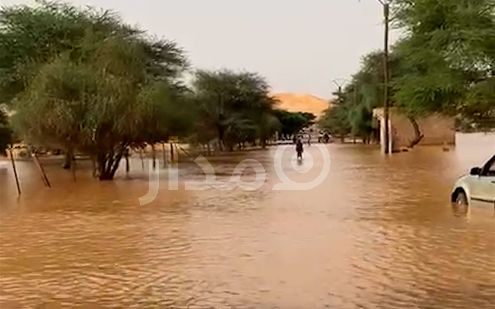 موريتانيا: السيول تغمر طريق انبيكه الرئيسي لعدة ساعات